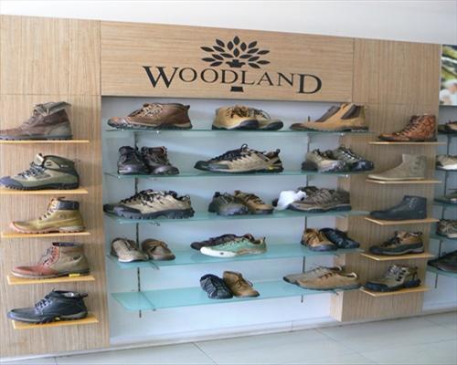 woodland showroom in indira nagar